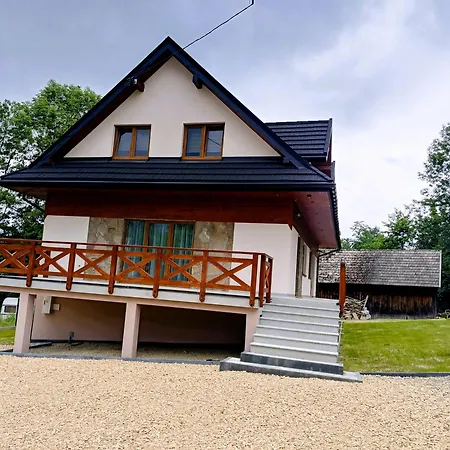 Miedzy Gorami Апартаменты Корбелюв